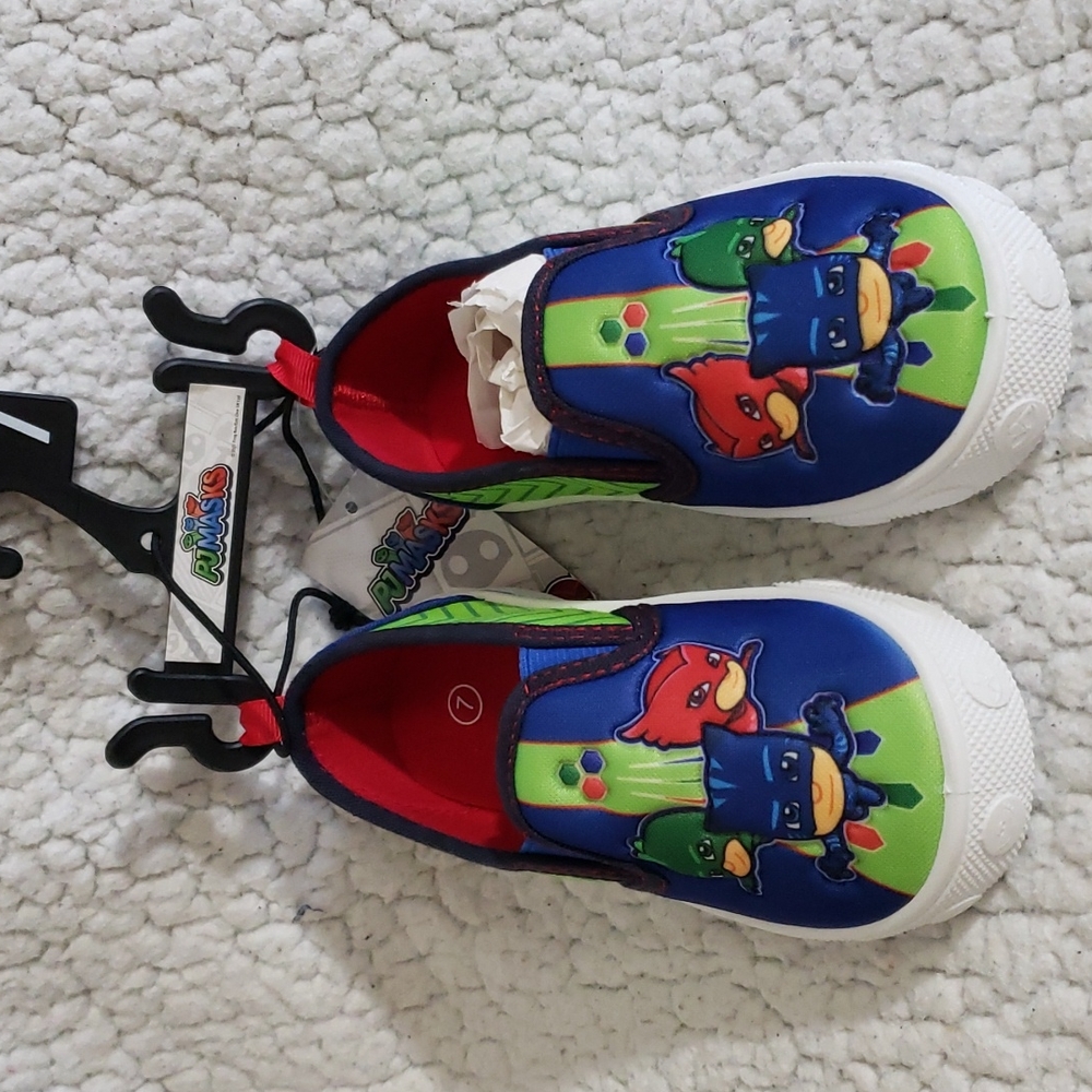NWT PJ MASKS Boys shoes